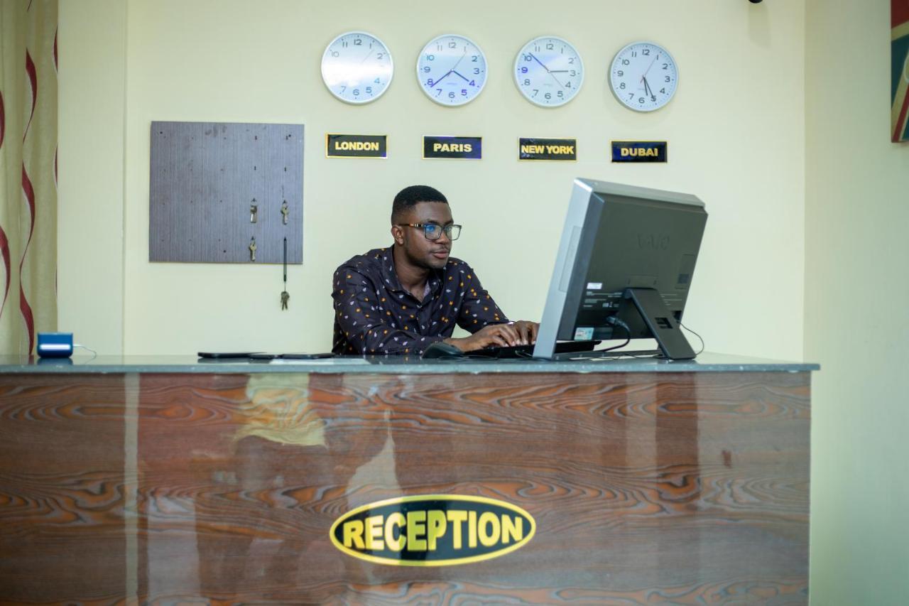 Washington Court Furnished Apartments Kwashieman Extérieur photo